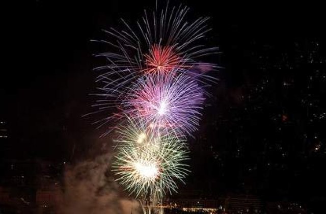 Revelionul, petrecere pe strazile Bucurestiului