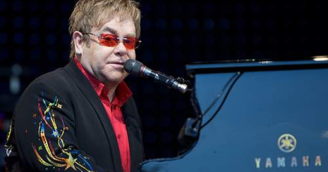 Elton John il ajuta pe Eminem sa renunte la droguri