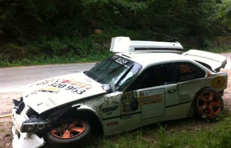 Pilotul si copilotul unui echipaj ungar, raniti la Transilvania Rally