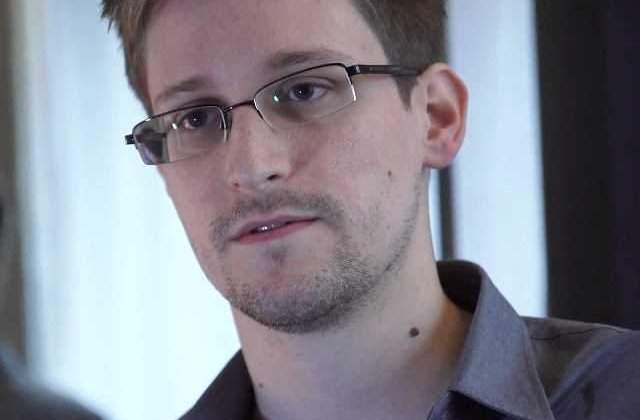 Snowden: SUA au piratat milioane de mesaje text trimise de chinezi
