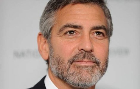 George Clooney refuza sa poarte aceeasi pereche de sosete de doua ori