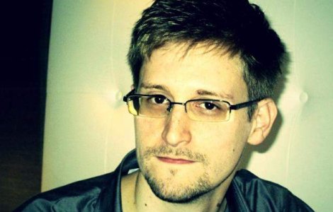 Edward Snowden intentioneaza sa ajunga in Venezuela via Cuba