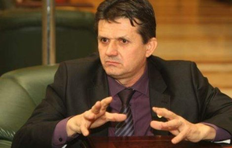 Un senator PP-DD renunta la religia ortodoxa si trece la baptism