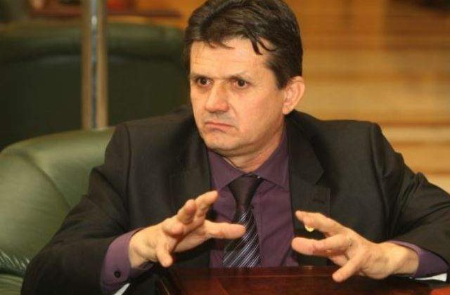 Un senator PP-DD renunta la religia ortodoxa si trece la baptism