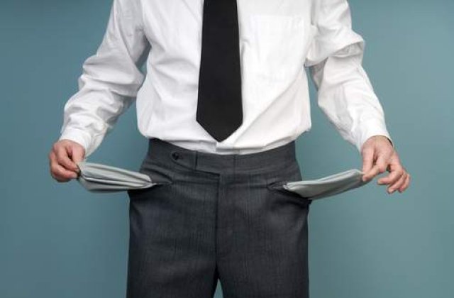 Aproape 1.200 de firme au intrat in insolventa in mai