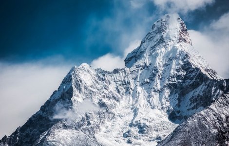 Himalaya: 15 persoane şi-au pierdut viaţa după prăbuşirea unui gheţar