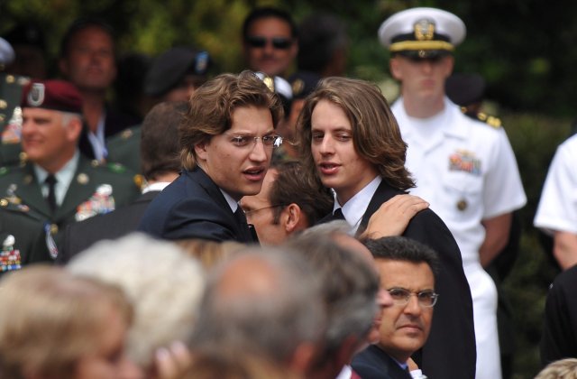 Fiul cel mare al lui Sarkozy, scapat miraculos din alunecarile de teren de la Rio