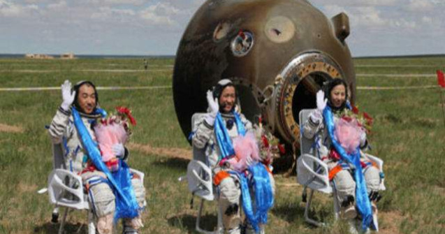 Capsula spatiala chineza Shenzhou X a revenit cu bine pe Terra