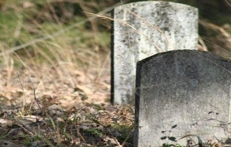 Nemurirea devine posibila, gratie unui cod de bare lipit pe pietrele funerare