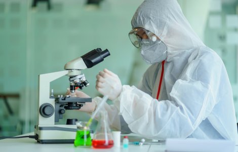 Alte 5 cazuri de infectare cu noua tulpină de COVID | Totalul: 64 de persoane