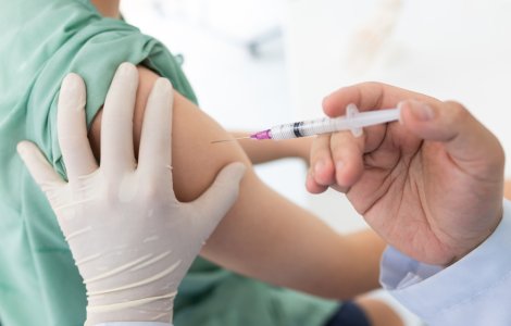 Peste 1 milion de persoane s-au programat pentru vaccinarea anti-COVID
