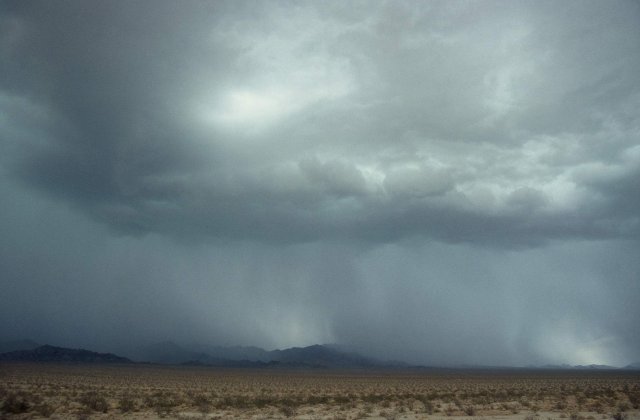Stare de catastrofa naturala in Albania in urma inundatiilor