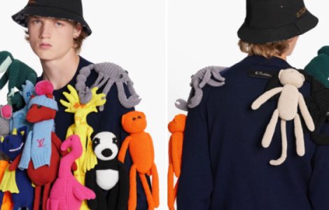 Louis Vuitton a pus la vânzare un pulover decorat cu animale de pluș
