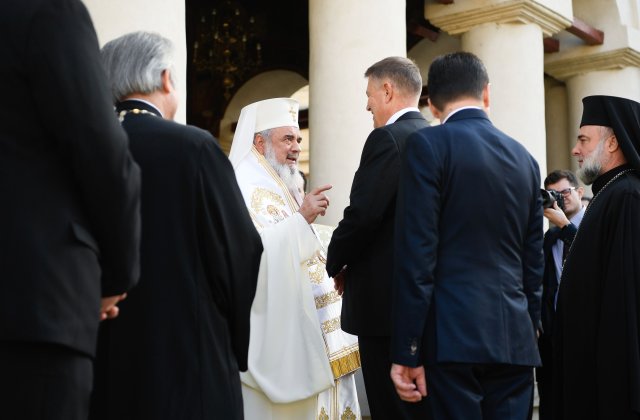 Iohannis a discutat cu Patriarhul Daniel despre campania de vaccinare și importanța respectării restricțiilor
