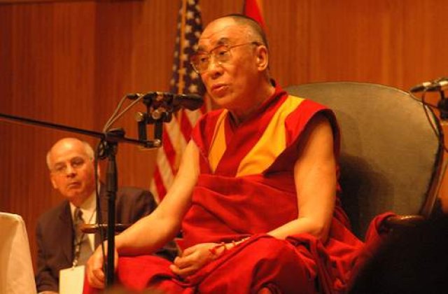 China se retrage din Festivalul Palm Springs, unde va rula o pelicula despre Dalai Lama