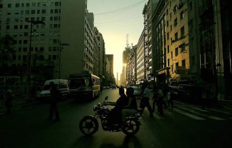 Semnal de alarma: Omenirea va distruge Pamantul cu mult inaintea Soarelui