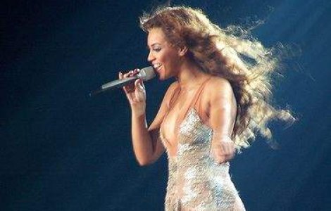 Beyonce, criticata de fani dupa ce i-a cantat de Revelion unuia dintre fiii lui Gaddafi