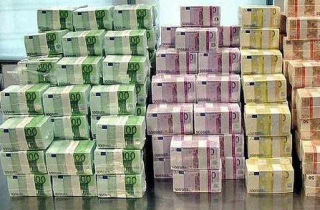 Rezervele valutare la BNR au scazut in iunie