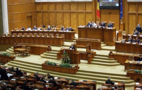 Parlamentarii au tinut cont de decizia CCR