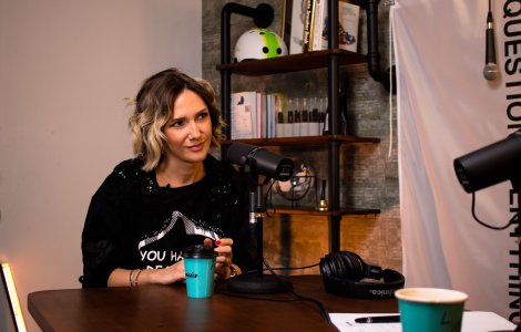 Adela Popescu: „Am avut parte de tot succesul din lume fără să mi-o fi dorit!”