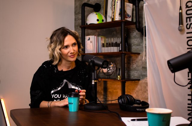 Adela Popescu: &bdquo;Am avut parte de tot succesul din lume fără să mi-o fi dorit!&rdquo;