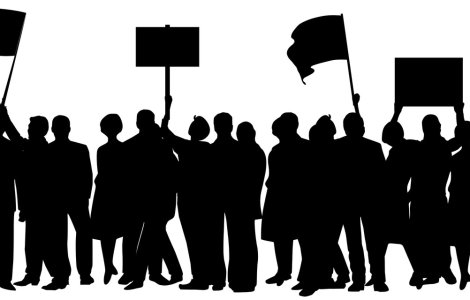 Studenții protestează la sediile PNL, USR PLUS şi Guvern