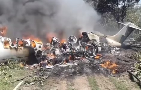 VIDEO Mexic: Şase persoane şi-au pierdut viaţa într-un accident de avion