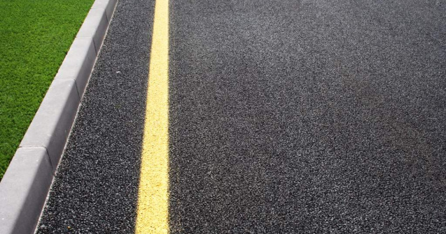 MAE: Soferii romani au obligatia sa cumpere vinieta de drum in Slovenia