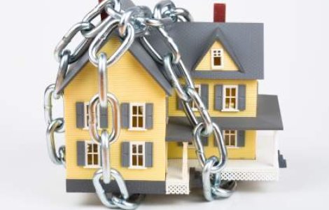 Tranzactiile imobiliare s-au prabusit cu 90% in 2009. Ce urmeaza in 2010?