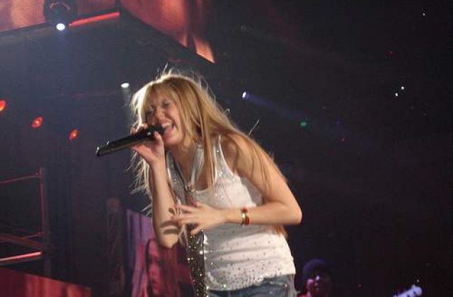 Serialul "Hannah Montana" va lua sfarsit in 2011