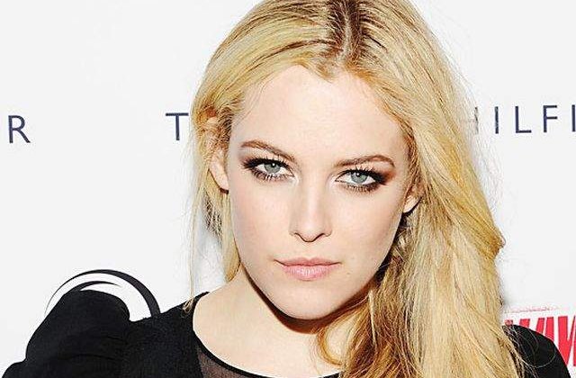 Alerta de cuplu nou: Robert Pattinson si nepoata lui Elvis