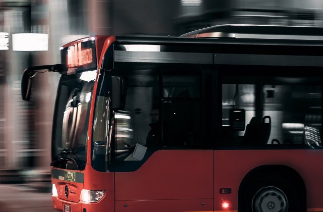 Primele autobuze electrice au ajuns la Galați. C&acirc;nd vor &icirc;ncepe să circule