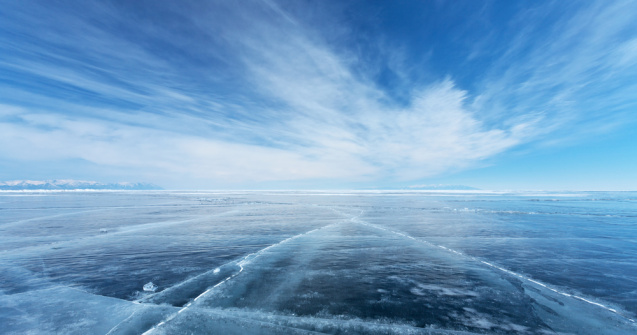 Un lac îngheţat din New Hampshire, transformat în pistă de aterizare