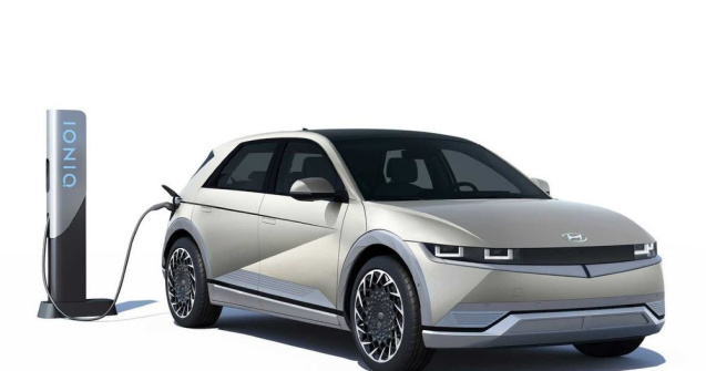 Hyundai a lansat noul Ioniq 5: SUV compact cu până la 306 CP