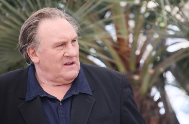 Actorul francez Gérard Depardieu, inculpat pentru viol