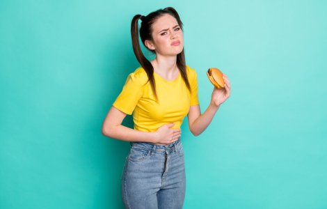  Top  Obiceiuri nesănătoase: 3 lucruri pe care să nu le faci după masă