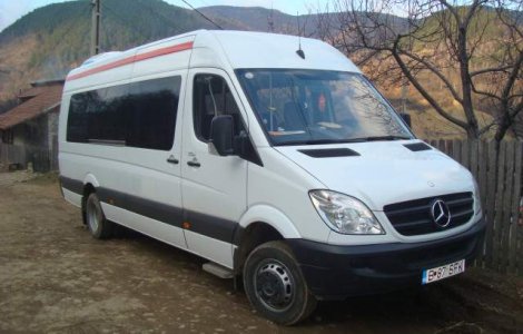 Microbuz din Republica Moldova, rasturnat in judetul Iasi