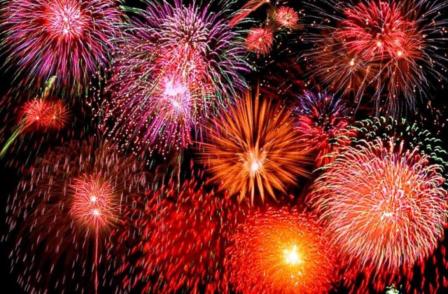 Joc de artificii scapat de sub control de ziua Americii: 20 de persoane au fost ranite