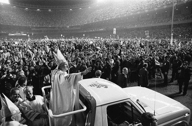 Anuntul Vaticanului: Papa Ioan Paul al II-lea, declarat sfant
