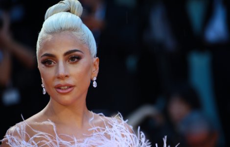 Lady Gaga oferă recompensă în valoare de 500.000 de dolari pentru doi câini