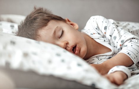  Top  Dormitul cu gura deschisă: 5 urmări negative ale acestui obicei pentru copii
