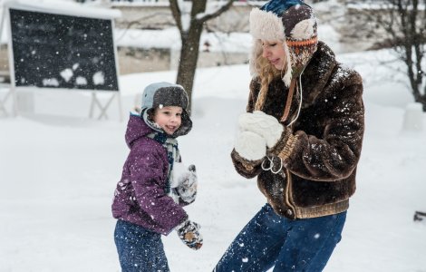 Ce efecte pozitive poți observa la copilul tău când face mișcare în aer liber