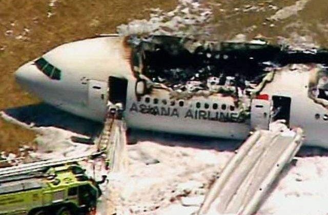 Accident aviatic grav la San Francisco: Doi morti si zeci de raniti dupa ce un avion a ratat aterizarea
