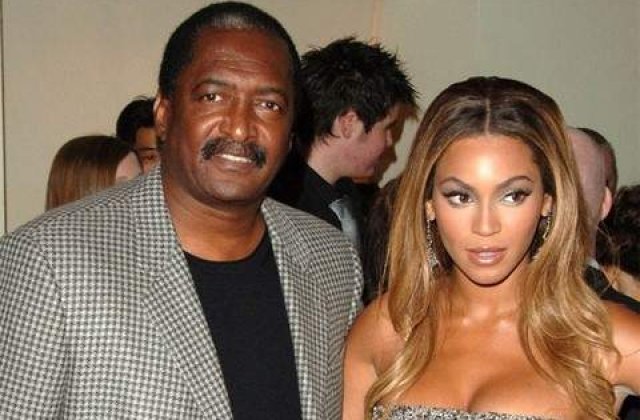 Tatal lui Beyonce s-a recasatorit. Cantareata nu a venit la nunta