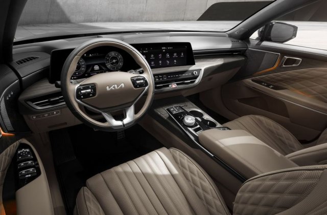 Primele imagini cu interiorul celui mai luxos Kia: modelul K8 este nava amiral a sud-coreenilor