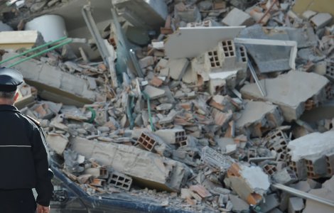 Grecia: Sute de oameni au petrecut a doua noapte în corturi după un nou seism