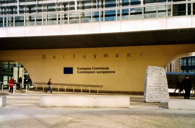 Scandal in jurul comisarului nominalizat de Bulgaria