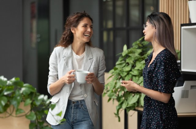 4 semne subtile pe care le identifici când cineva nu te place