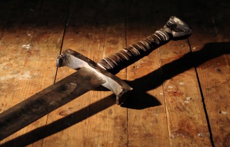 O spadă veche de 500 de ani a fost găsită întâmplător în Botoșani