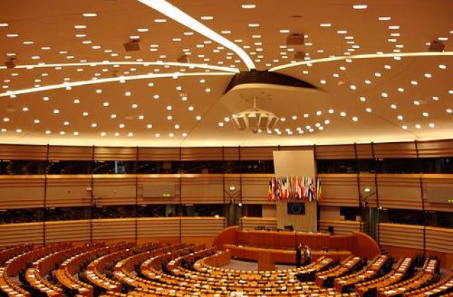 AFP: Audierile pentru noii comisari europeni se transforma in confruntare politica